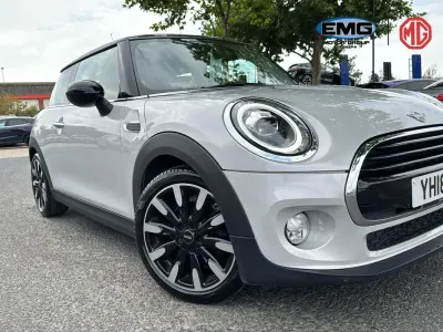Used Mini Cooper Hatch 136 HP (100 kW) 2018 Silver Hatchback
