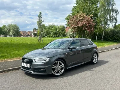Używany Audi A3 S-Line 2013 Szary Hatchback