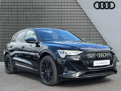 Usado Audi e-tron Black Edition 300 kW (408 HP) 2023 Preto SUV