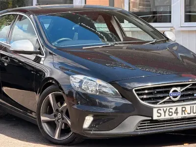 Used Volvo V40 R-Design 115 HP (84 kW) 2014 Black Hatchback