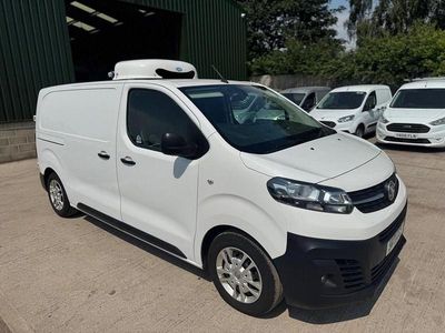 Used Vauxhall Vivaro 120 HP (88 kW) 2021 White MPV