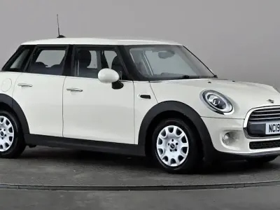 Used Mini ONE Classic 102 HP (75 kW) 2020 Hatchback