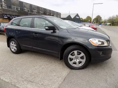Usado Volvo XC60 175 HP (128 kW) 2010 Cinzento SUV