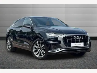 Begagnad Audi Q8