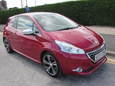 Used Peugeot 208 GTi 200 HP (147 kW) 2014 Red Hatchback