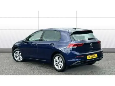 Used VW Golf VIII Life 128 HP (94 kW) 2022 Blue Hatchback