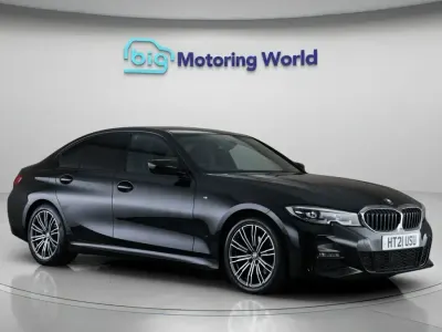 Begagnad BMW 320 M Sport 184 HK (135 kW) 2021 Svart Sedan