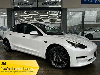 White Used 2021 Tesla Model 3 Standard Range Sedan | £17,250 (Fair price)