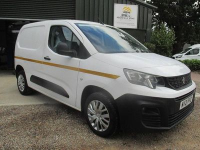 White Used 2020 Peugeot Partner MPV | £8,995 (Fair price)