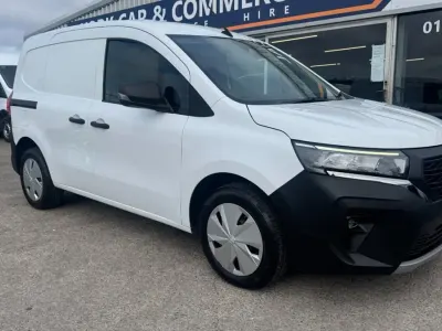 Usado Nissan Townstar Acenta 128 HP (94 kW) 2023 Branco
