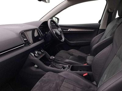Używany Skoda Karoq SE L 150 KM (110 kW) 2022 Srebrny SUV