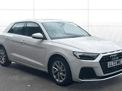 Used Audi A1 Sportback Sport 95 HP (69 kW) 2022 White Hatchback