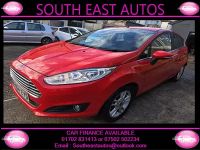 Usado Ford Fiesta Zetec 2014 Vermelho Citadino