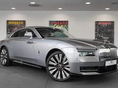 Usado Rolls Royce Spectre 430 kW (585 HP) 2025 Prateado Coupé