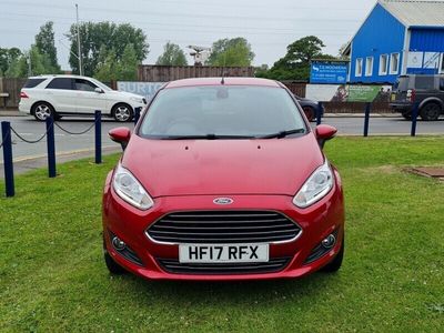 Usado Ford Fiesta Titanium 100 HP (73 kW) 2017 Vermelho Citadino