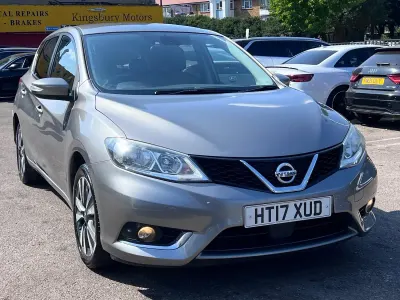 Used Nissan Pulsar N-Connecta 115 HP (84 kW) 2017 Grey Hatchback