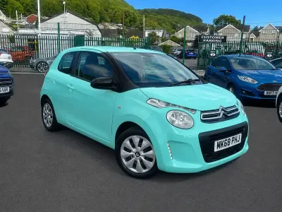 Used Citroën C1 Feel 70 HP (51 kW) 2018 Green Hatchback