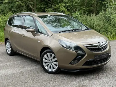 Used Vauxhall Zafira Tourer 130 HP (95 kW) 2014 Brown MPV