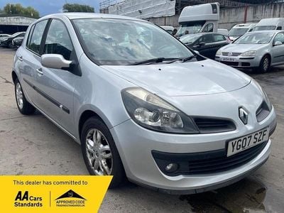 Silver Used 2007 Renault Clio II Dynamique Hatchback | £1,995 (Good price)