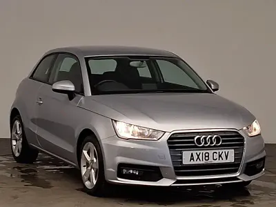 Usado Audi A1 Sport 125 HP (91 kW) 2018 Prateado Citadino