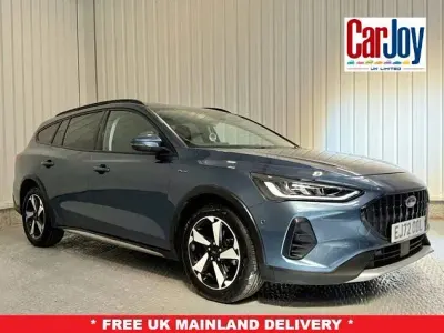 Used Ford Focus Active 125 HP (91 kW) 2022 Blue Estate