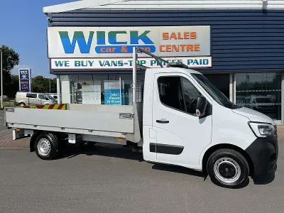 Used Renault Master Business 135 HP (99 kW) 2021 Mineral white MPV