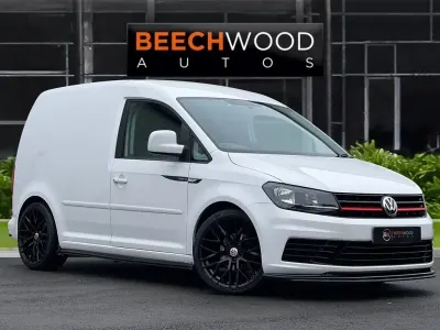 Usado VW Caddy Startline 122 HP (89 kW) 2016 Branco Monovolume