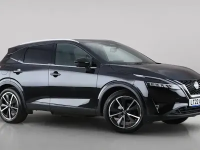 Used Nissan Qashqai S 140 HP (102 kW) 2022 Black SUV