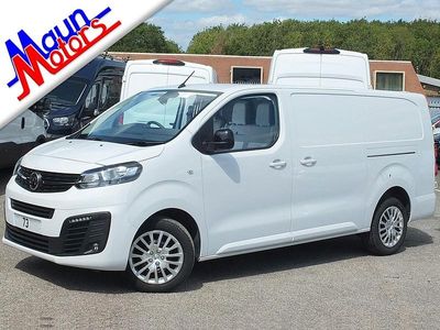 Usado Vauxhall Vivaro S 145 HP (106 kW) 2023 Branco Monovolume