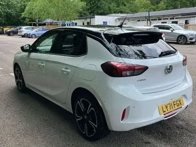 Usado Vauxhall Corsa Edition 75 CV (55 kW) 2022 Blanco Utilitario