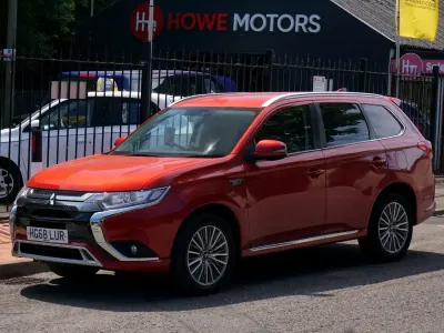 Used Mitsubishi Outlander P-HEV 2018 Red Estate