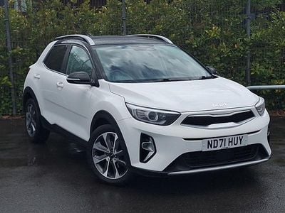 Gebraucht Kia Stonic 118 PS (86 kW) 2022 Weiß SUV