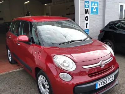 Used Fiat 500L Easy 85 HP (62 kW) 2013 Red MPV