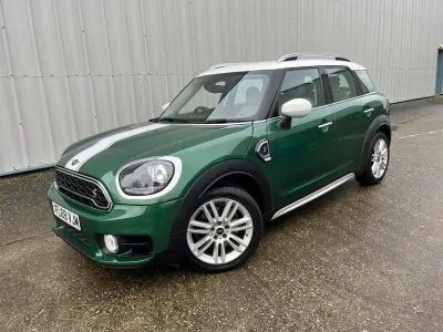 Używany Mini Cooper S Countryman Exclusive 192 KM (141 kW) 2019 Zielony SUV