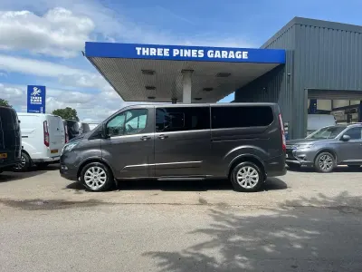 Used Ford Tourneo Titanium 130 HP (95 kW) 2020 Grey MPV