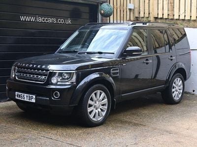 Black Used 2016 Land Rover Discovery 4 SE SUV | £12,495 (Super price)