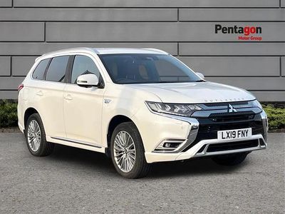 Used Mitsubishi Outlander P-HEV 174 HP (127 kW) 2019 White SUV