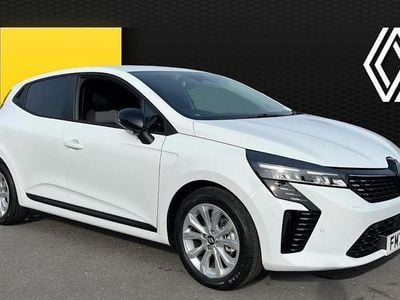New Renault Clio V 90 HP (66 kW) 2025 White  Hatchback