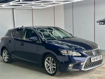 Lexus CT200h