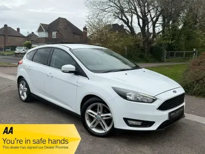 Używany Ford Focus Zetec 2015 Biały Hatchback
