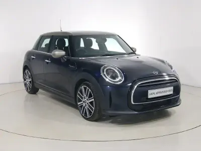Usado Mini Cooper Exclusive 134 HP (98 kW) 2022 Azul Citadino