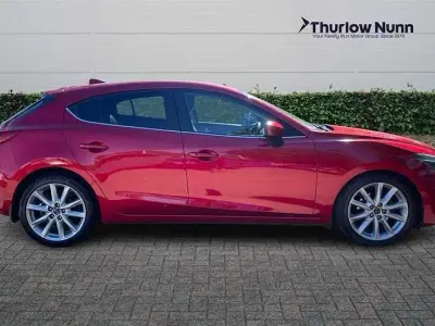Usado Mazda 3 Inclusive 129 HP (94 kW) 2018 Vermelho Citadino