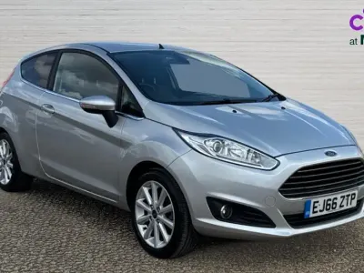 Used Ford Fiesta Titanium 105 HP (77 kW) 2016 Silver Hatchback