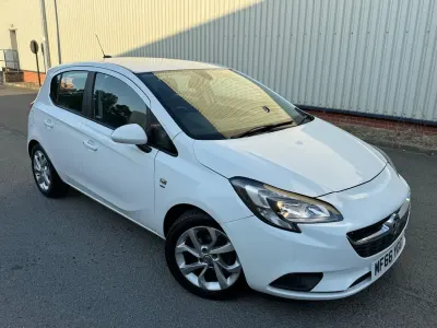Second-hand Vauxhall Corsa 2016 Alb Hatchback
