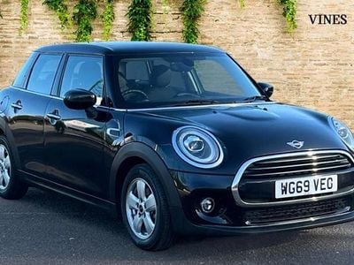 Black Used 2019 Mini Cooper Classic Hatchback | £14,995 (Good price)