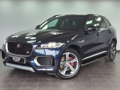 Used Jaguar F-Pace S 300 HP (220 kW) 2019 Blue SUV