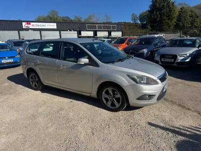 Second-hand Ford Focus Zetec 110 CP (80 kW) 2008 Argintiu Break