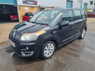 Usado Citroën C3 Picasso VTR Sport 90 CV (66 kW) 2009 Negro Monovolumen