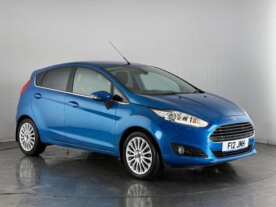 Used Ford Fiesta Titanium 105 HP (77 kW) 2015 Blue Hatchback