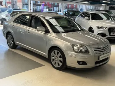 Used Toyota Avensis 2009 Silver Hatchback